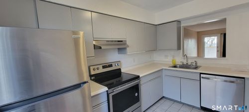 unit-812-1423 Quinnipiac Ave, New Haven, CT, 06513-1747 | Card Image