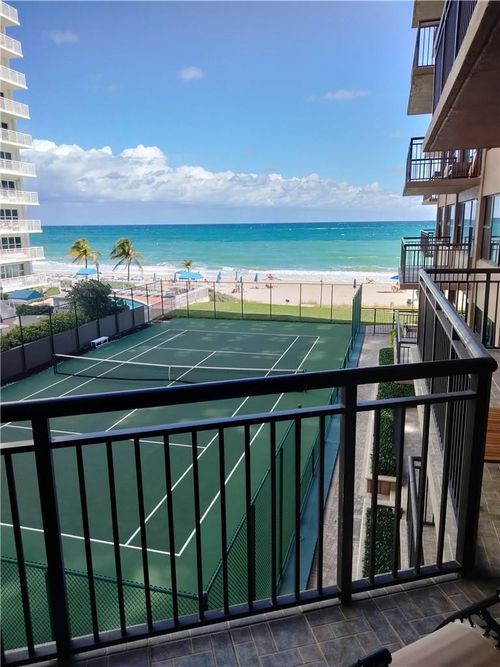 302-3800 Galt Ocean Dr, Fort Lauderdale, FL, 33308-7657 | Card Image
