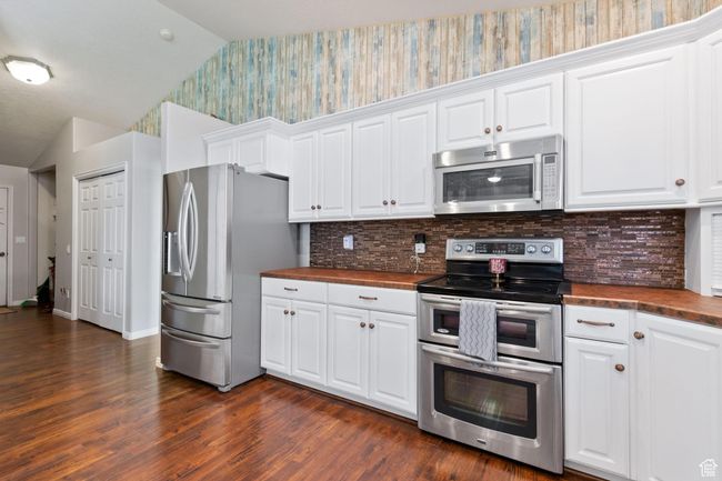 1092 470, House other with 5 bedrooms, 3 bathrooms and 2 parking in Providence UT | Image 8