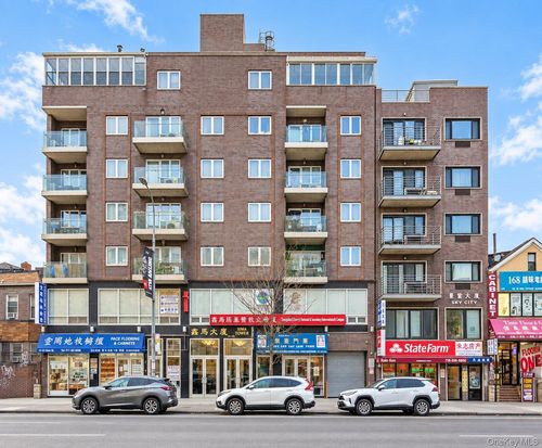 7b-4142 College Point Boulevard, New York, NY, 11355 | Card Image