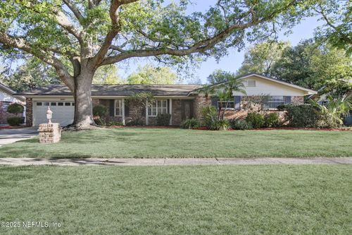 5087 Somersby Rd, JACKSONVILLE, FL, 32217-4835 | Card Image