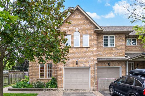1395 Tobyn Dr, Burlington, ON, L7M4V7 | Card Image