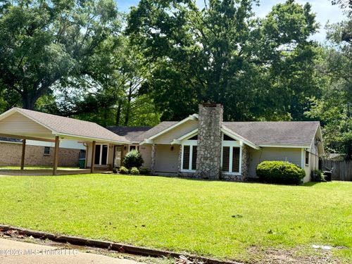 649 Old Hickory Rd, Grenada, MS, 38901-2707 | Card Image