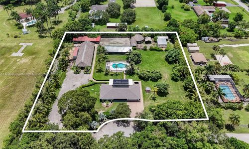 18200 Sw 48th St, Southwest Ranches, FL, 33331-1002 | Card Image