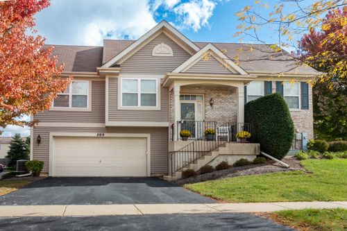 569 Treble Ln, Volo, IL, 60073-5936 | Card Image