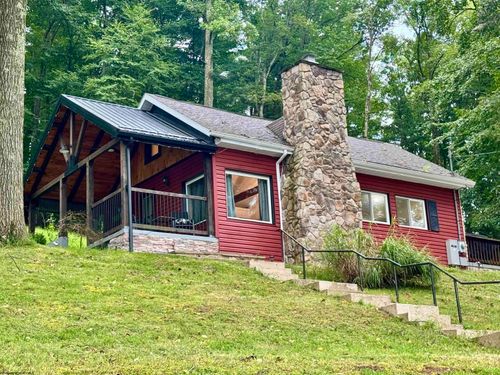 627 Valley Falls Rd, Fairmont, WV, 26554-6072 | Card Image
