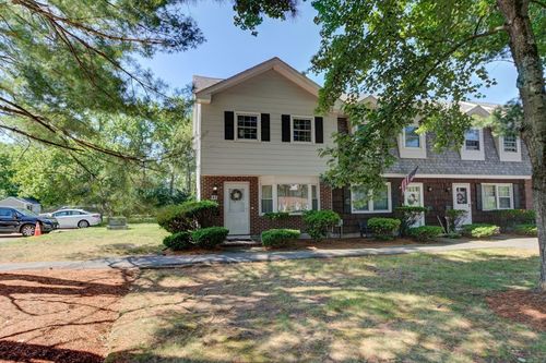 45-45 Pilgrim Cir, Methuen, MA, 01844-5725 | Card Image