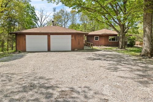 60 My Ln, Hillsboro, IL, 62049-4200 | Card Image