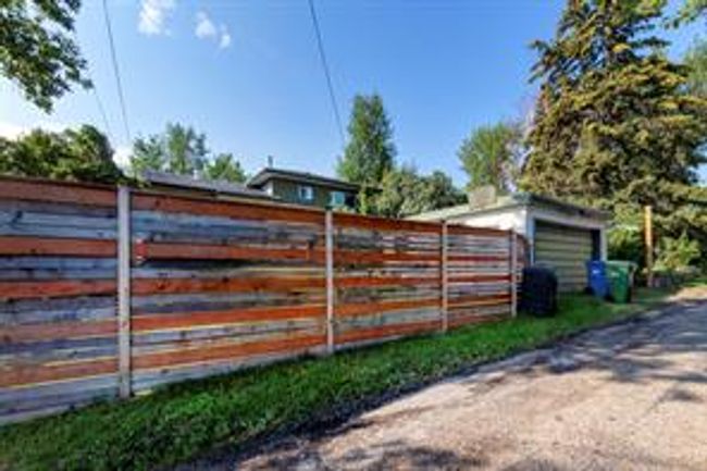 10 Thorncliffe Cres Nw, House detached with 3 bedrooms, 1 bathrooms and 2 parking in Calgary AB | Image 32