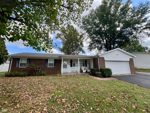 352 Pheasant Run Dr, Batesville, IN, 47006-9025 | Card Image