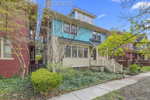 685 W Bethune St, Detroit, MI, 48202-2708 | Card Image