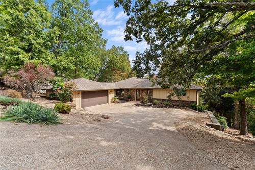 15 Blenheim Ln, Bella Vista, AR, 72715-6201 | Card Image