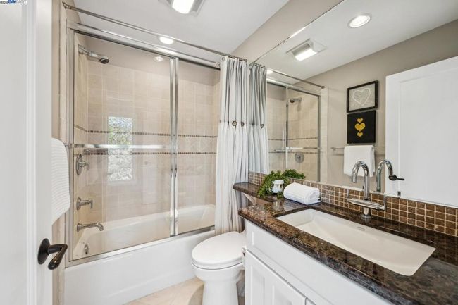 11 Leslyn Ln, House other with 5 bedrooms, 6 bathrooms and 2 parking in Lafayette CA | Image 34