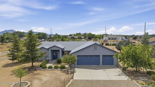 1058 Chuck Wagon Ln, Chino Valley, AZ, 86323-6378 | Card Image