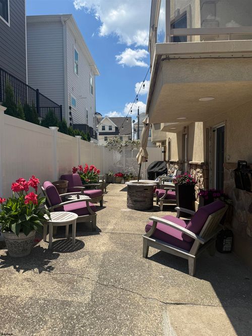 22 S Hillside Ave, Ventnor City, NJ, 08406-2939 | Card Image
