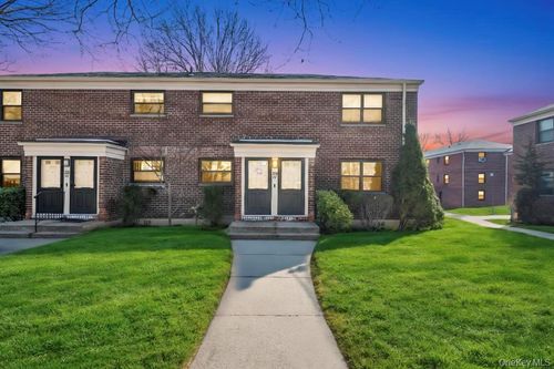 26a1-220-44 73rd Ave, Oakland Gardens, NY, 11364-2624 | Card Image