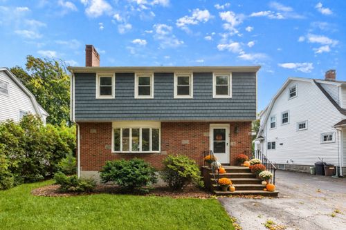 54 Furnace Brook Pkwy, Quincy, MA, 02169 | Card Image