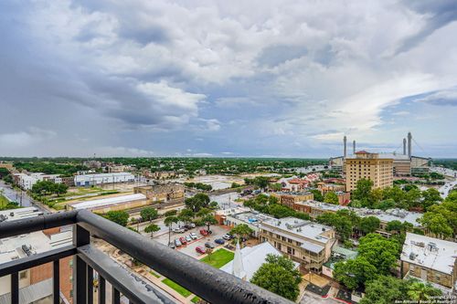 apt-1205-215 Center St, San Antonio, TX, 78202-2719 | Card Image