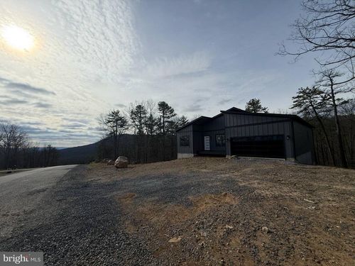 231 Sachem Hl, HEDGESVILLE, WV, 25427-1545 | Card Image