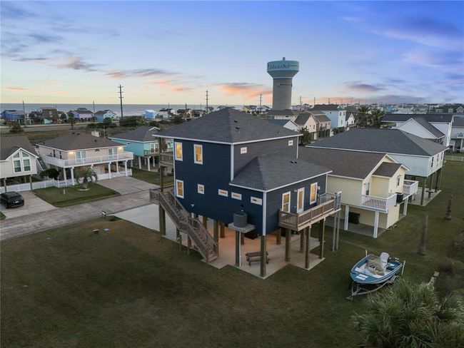 22318 Vista Del Mar, House other with 4 bedrooms, 3 bathrooms and 5 parking in Galveston TX | Image 35