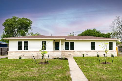 530 Indiana Ave, Corpus Christi, TX, 78404-2811 | Card Image