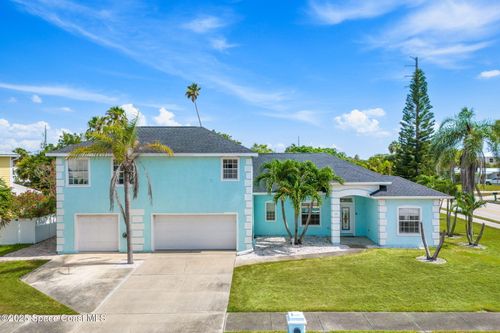 48 Harbor Cir, Cocoa Beach, FL, 32931-2413 | Card Image