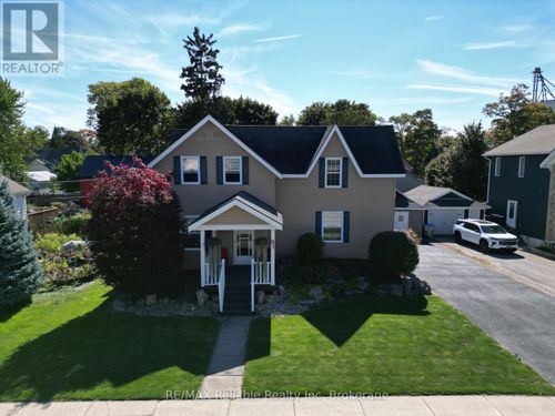 91 King St, Hensall, ON, N0M1X0 | Card Image