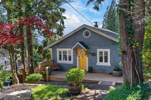 1371 Borthwick Rd, North Vancouver, BC, V7K1X9 | Card Image
