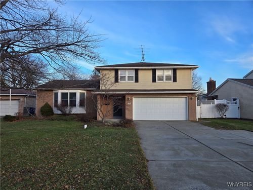 161 Foxpoint W, Amherst, NY, 14221-2430 | Card Image