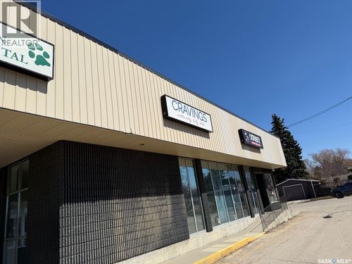3010 Arlington Ave, Saskatoon, SK, S7J2J9 | Card Image
