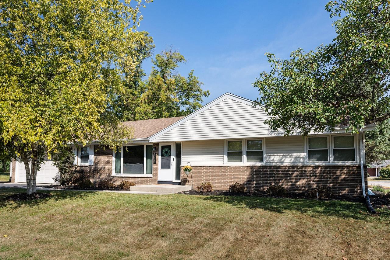 Edward Ln, Glendale, WI 53209