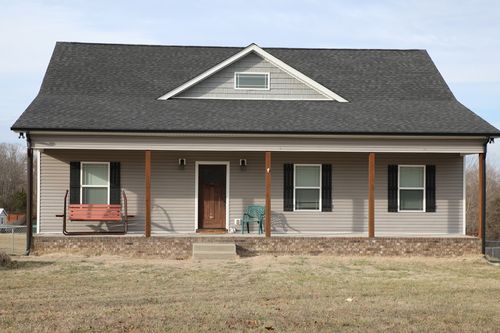 809 Hooper Rd, Charlotte, TN, 37036-6405 | Card Image