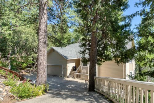 572 Buckthorn Dr, Murphys, CA, 95247-9499 | Card Image