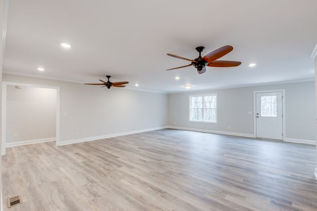 124 Lookout Ln, House other with 3 bedrooms, 2 bathrooms and 2 parking in Pulaski TN | Image 6