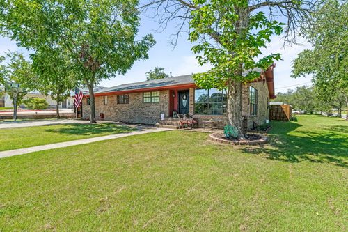 810 Alexander Rd, Stephenville, TX, 76401-5125 | Card Image