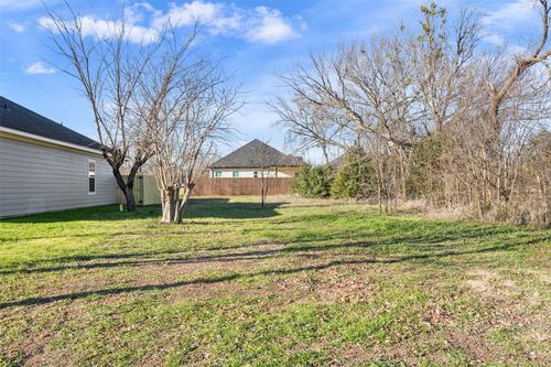 507 Mckinley St, McGregor, TX, 76657-2147 | Card Image