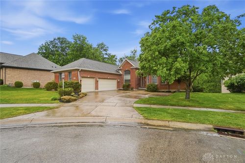 3947 Liam Ct, Bellbrook, OH, 45305-1381 | Card Image