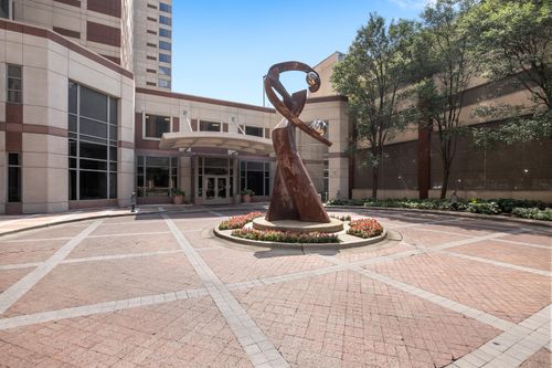 1911-103 Campau Circle Nw, Grand Rapids, MI, 49503 | Card Image