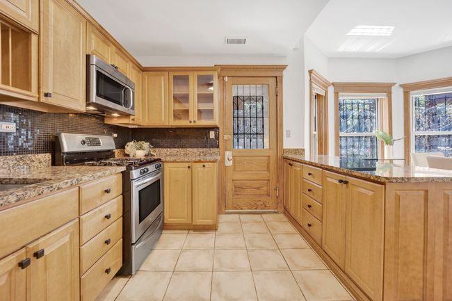 APT-1W - 1023 W Dakin St, Home with 2 bedrooms, 1 bathrooms and 1 parking in CHICAGO IL | Image 7