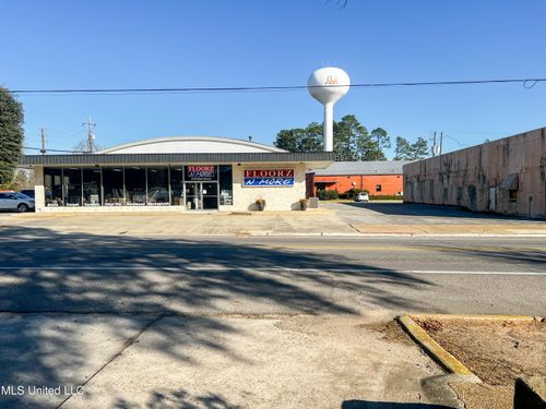 5116 Main St, Lucedale, MS, 39452-6551 | Card Image