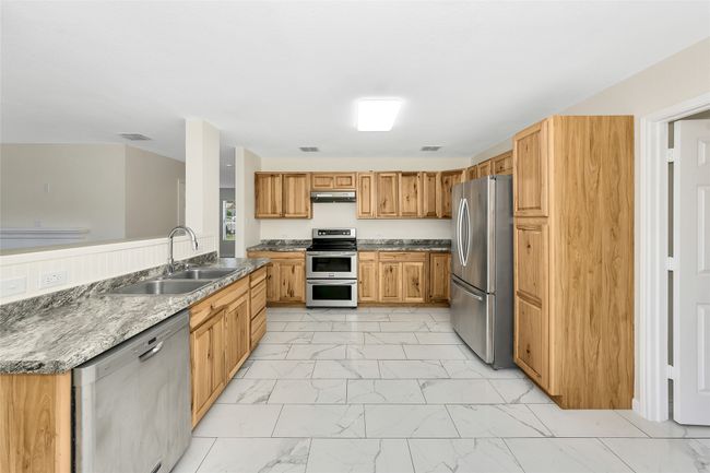 12109 Arbor Lake Rd, House other with 5 bedrooms, 3 bathrooms and null parking in Rhome TX | Image 11