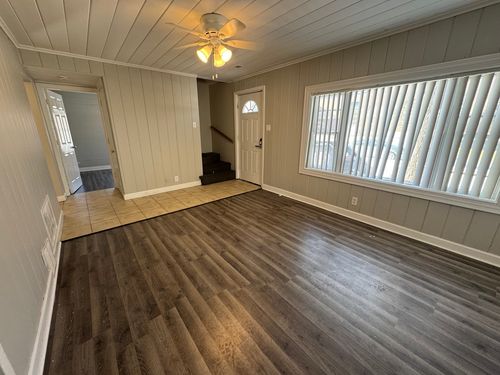 16935 Western Ave, Hazel Crest, IL, 60429-1251 | Card Image