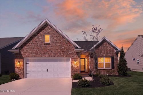 3721 Windward Dr, Sylvania, OH, 43560-9107 | Card Image