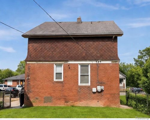 12477 Loretto St, Detroit, MI, 48205-3950 | Card Image