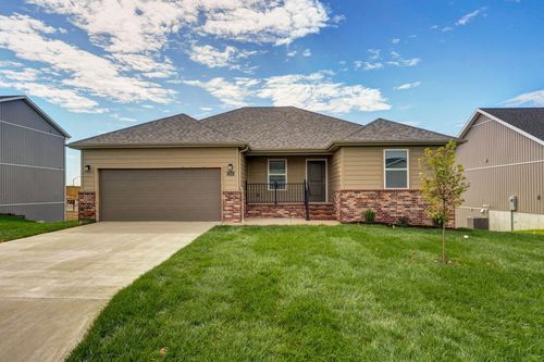 1556 E Macon St, Republic, MO, 65738-6004 | Card Image