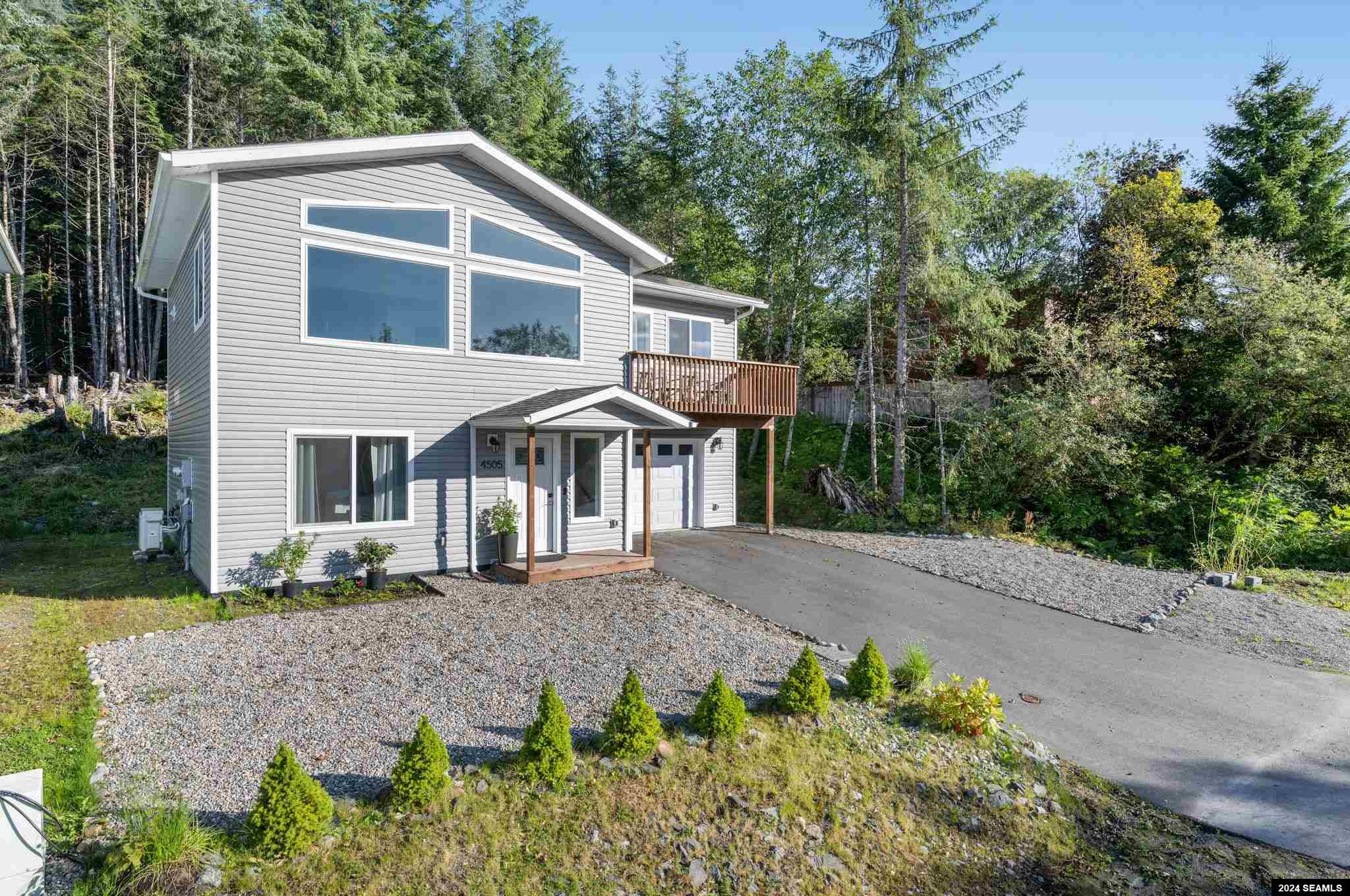 Hillcrest Ave, Juneau, AK 99801