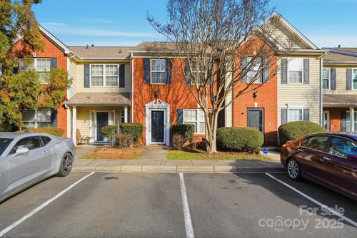 3855 Glenlea Commons Dr, Charlotte, NC, 28216-9510 | Card Image