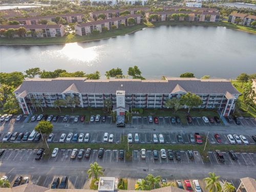 apt-210f-750 Sw 138th Ave, Pembroke Pines, FL, 33027-6903 | Card Image