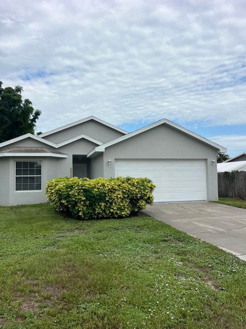 3049 Se 38th Ave, Okeechobee, FL, 34974-6921 | Card Image