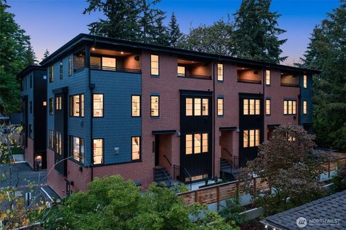 11223 Ne 13th Ln, Bellevue, WA, 98004-6989 | Card Image